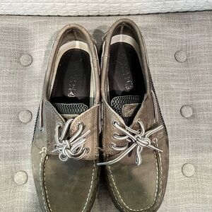 Sperry boat shoes size 8.5